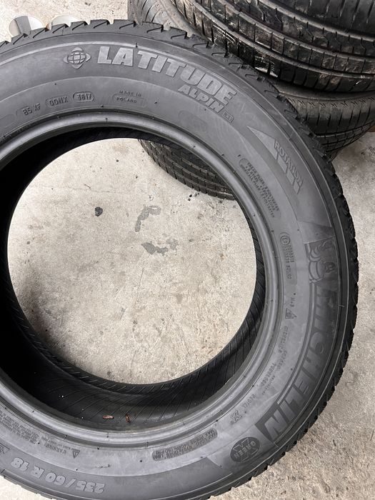 2 anvelope iarna 235/60/18 , Michelin !