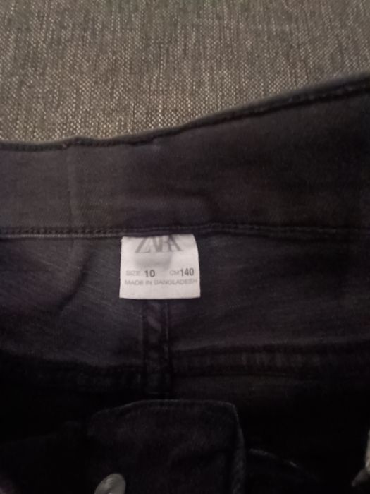 Vand 3 perechi de blugi Denim Originali marimea 140 "Noi"OCAZIEEE!!!
