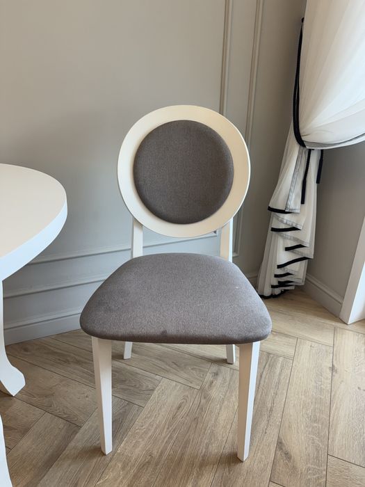 Продам стол в хорошем состоянии