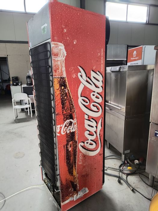 Средно температурна хл. Витрина от +2до +4 градуса Витрина