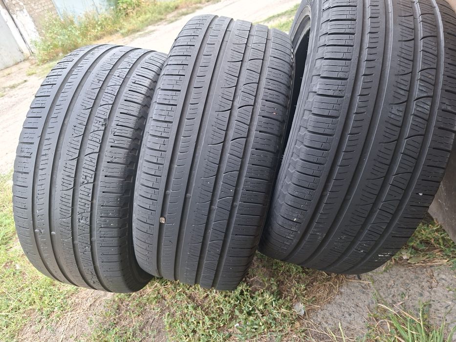 Продам шины 285/50/20 пирелли