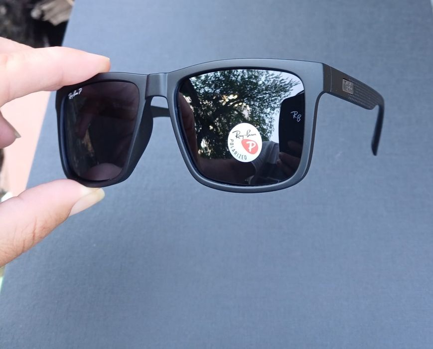 Ochelari de soare rb P 810 negru polarizati
