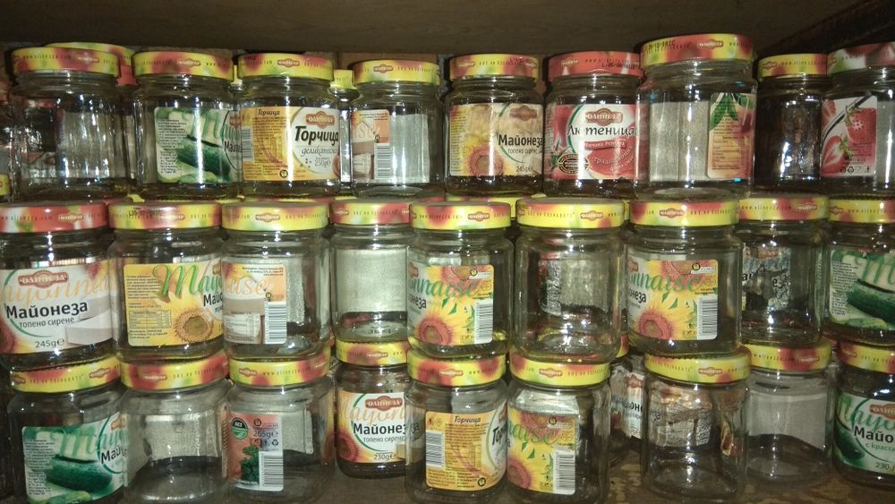 Буркани с винт и капачки