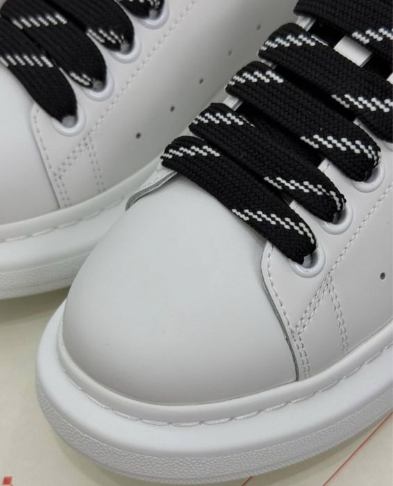 Alexander McQueen 39