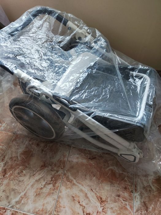 Бебешка количка Jedo