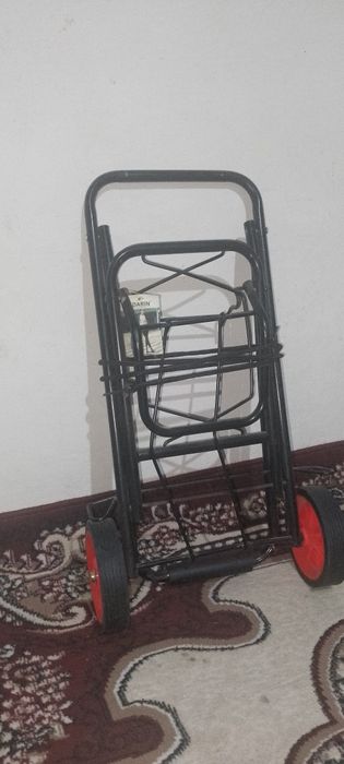 Ручной тачка 800 000 минг производител:китай вносител: софия