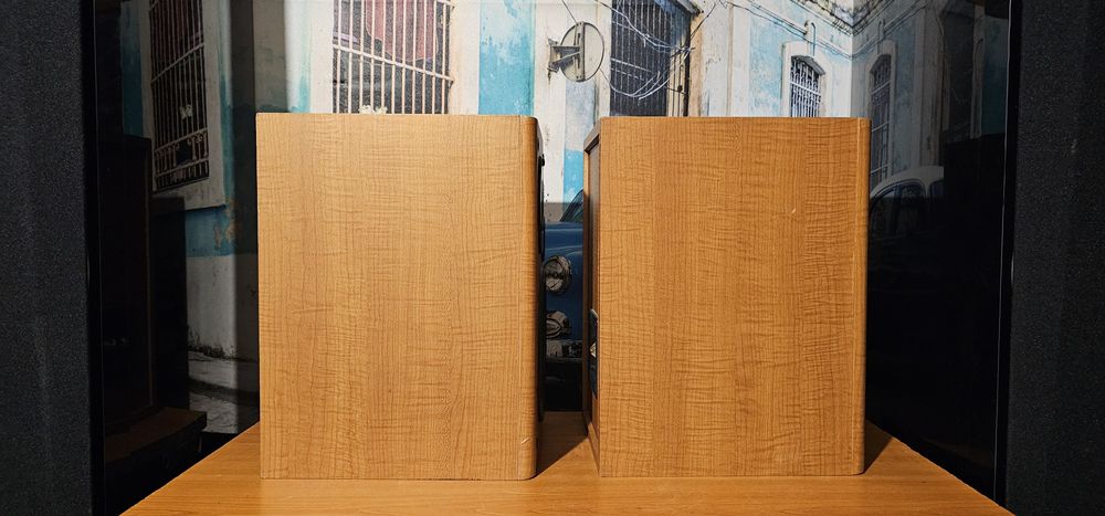 Boxe audio Hitachi  AX M 140 - monitoare pasive - boxe de raft 8 ohm