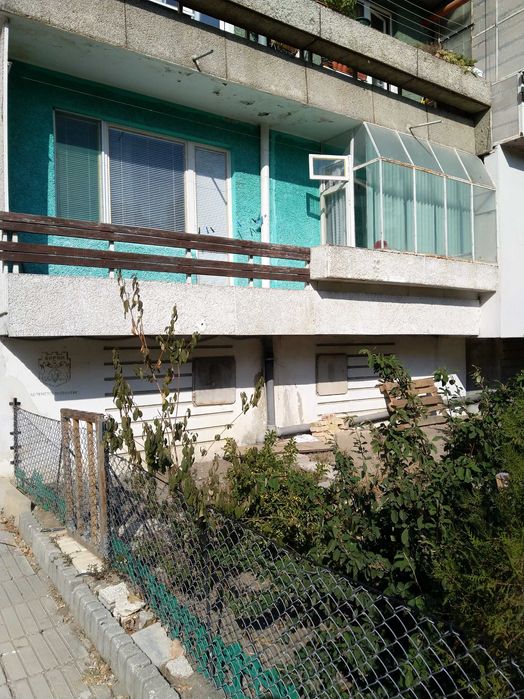 Продава се Тристаен апартамент в Варна, Младост 1 - 7953 кв.м за 12 €/кв.м - Снимка #2