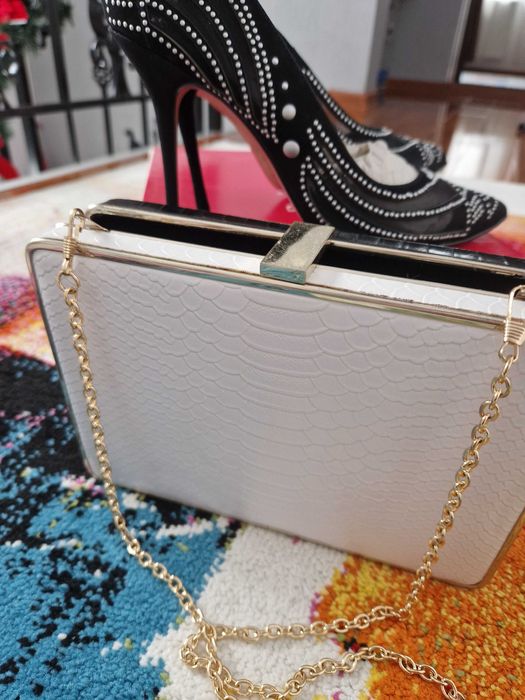 Geanta seara tip clutch