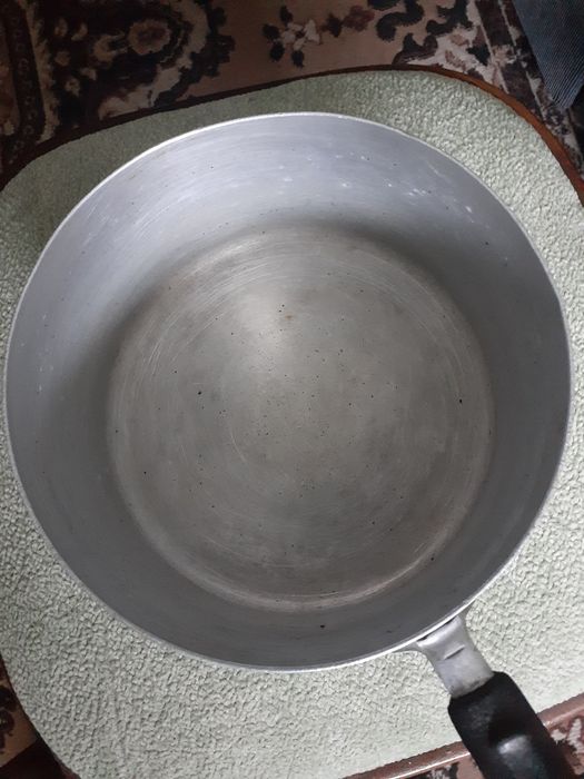 Кастрюлю 3,5л СССР.