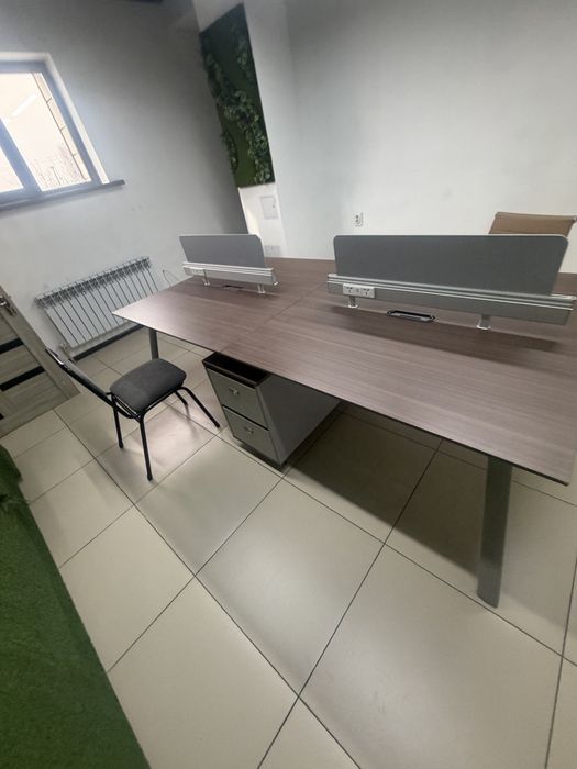 Стол для кабинета