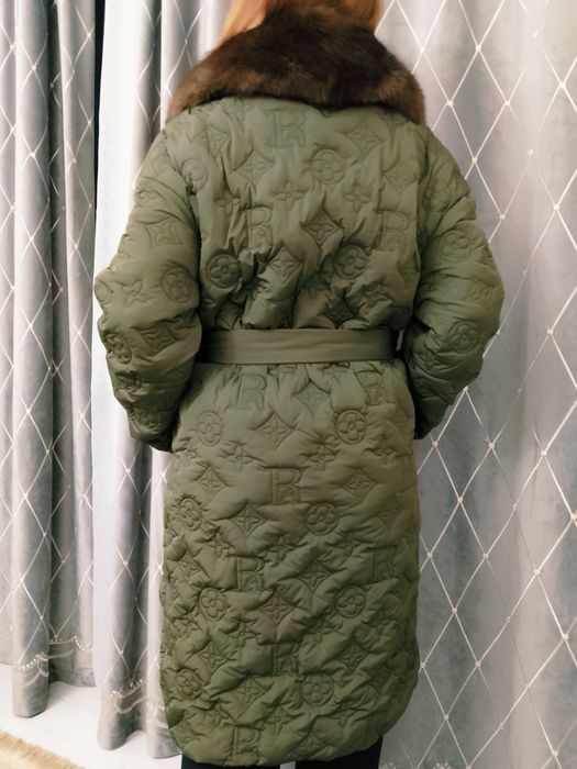 Зимняя куртка LV