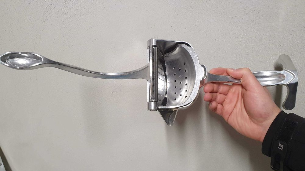 Сокоизстисквачка за нарове/портокали/лимони