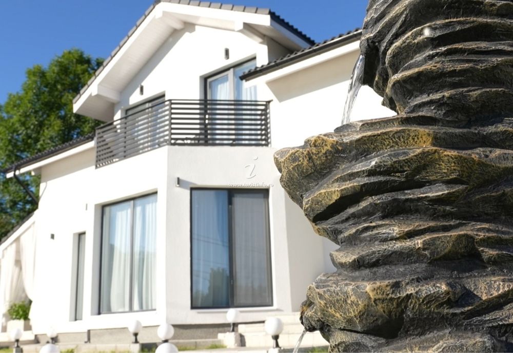Vand  vila in petrila