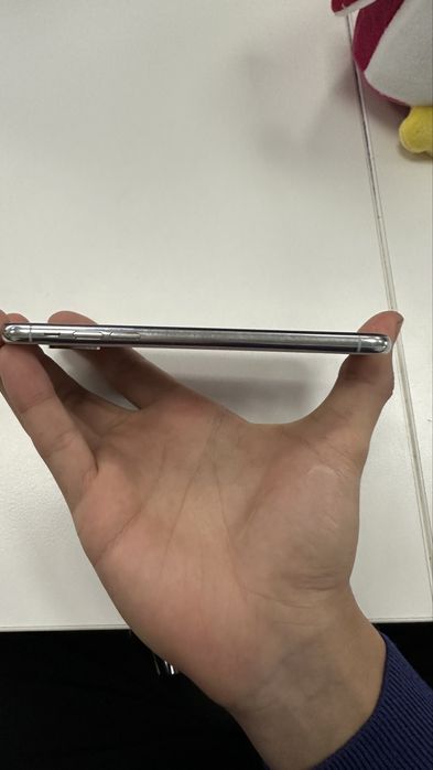 IPhone Xs в хорошем состоянии