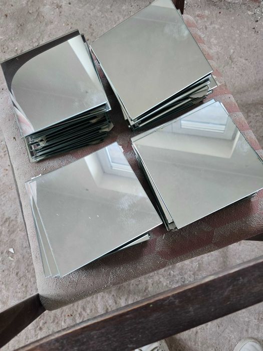 Огледални плочи за стена