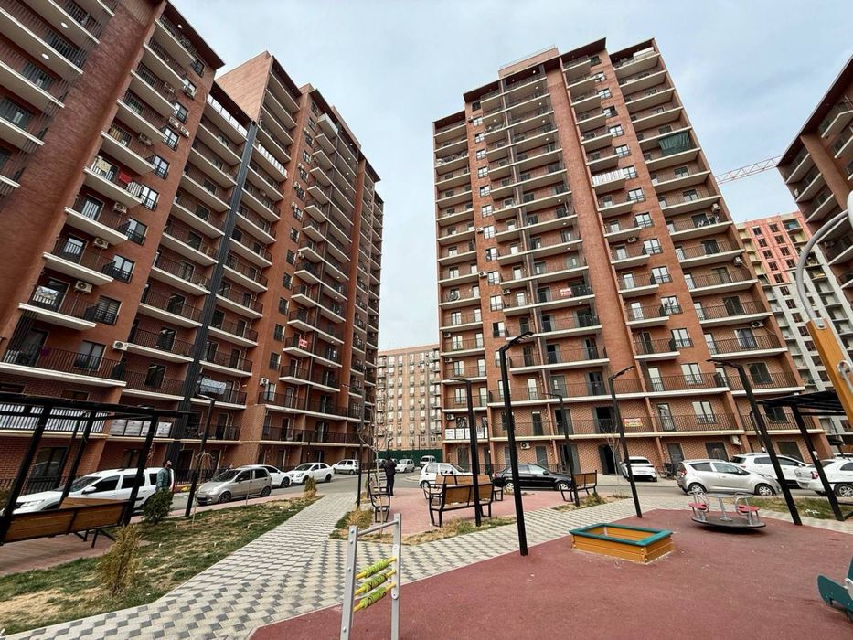 Продаётся 1 ком квартира Под Инвестицию Рядом с Узбоом ЖК Ассалом Сохи