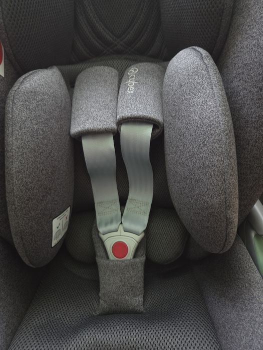 Vând scoică cloud T i-size cybex platinum 0 - 24  luni
