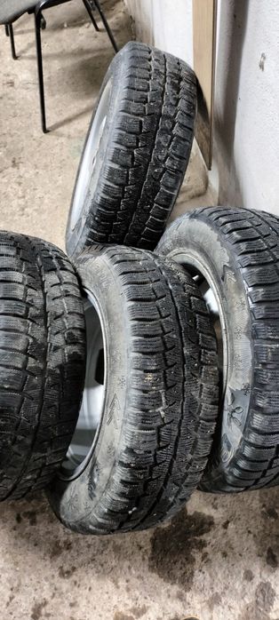 Автошина дисками