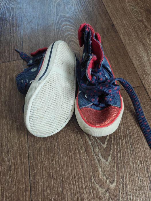 Ботинки на девочку