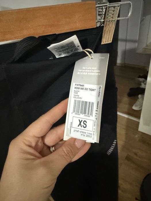 Colanti adidas, noi, cu eticheta