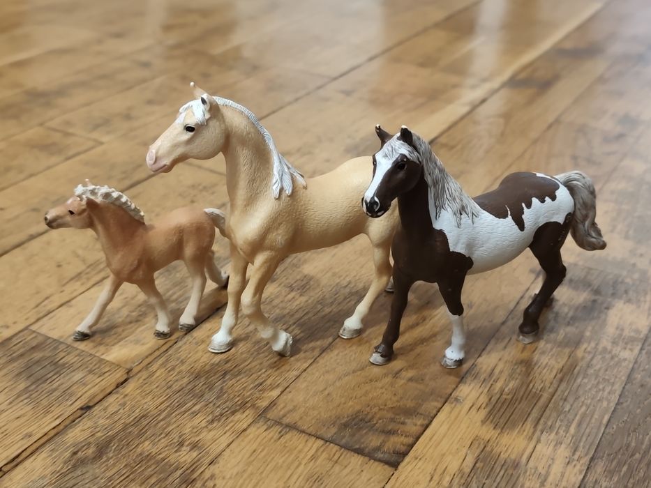 Schleich фигури коне