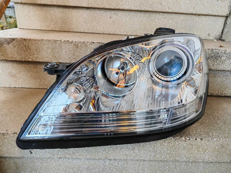 Фар Mercedes ML W164 Xenon ляв/Фар Мерцедес МЛ W164 Оригинален