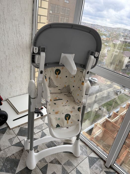 Детский стульчик для кормления