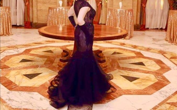 Черна бална рокля