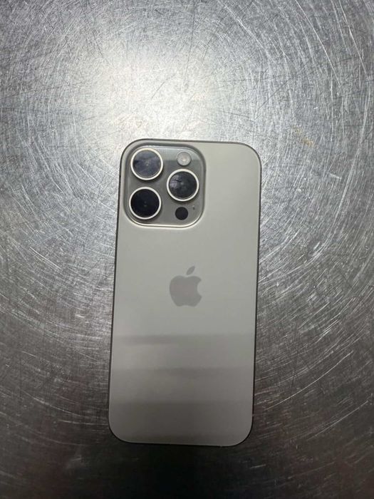 Айфон 16 про без ремонт