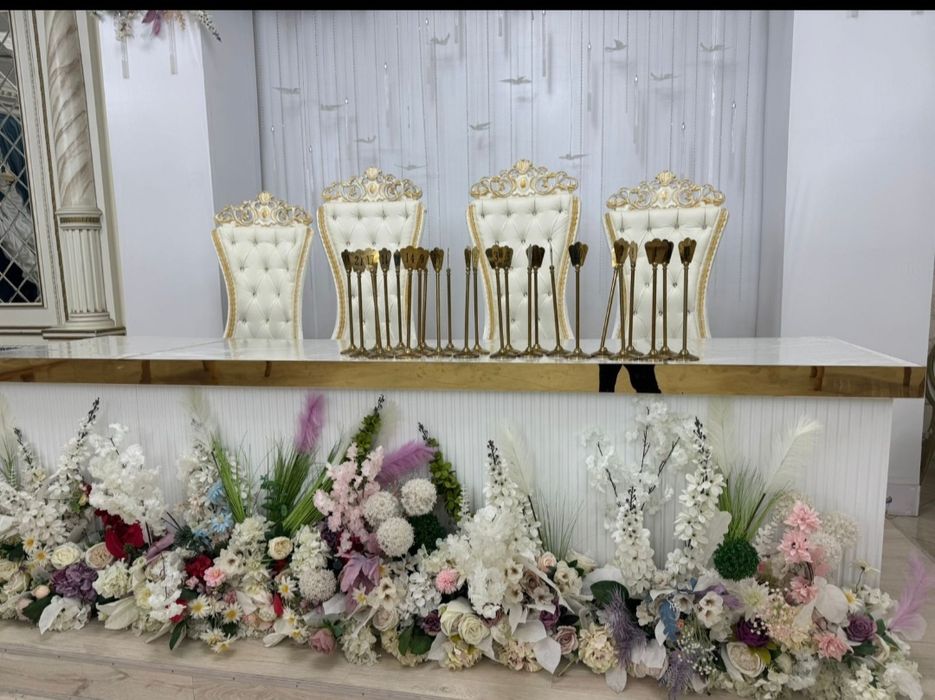 Мебель  коммерческая