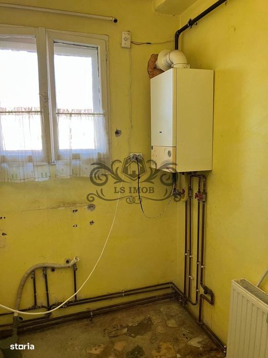 De vanzare Apartament cu 4 camere in casa/vila in Brasov-Blumana — fotografia 3