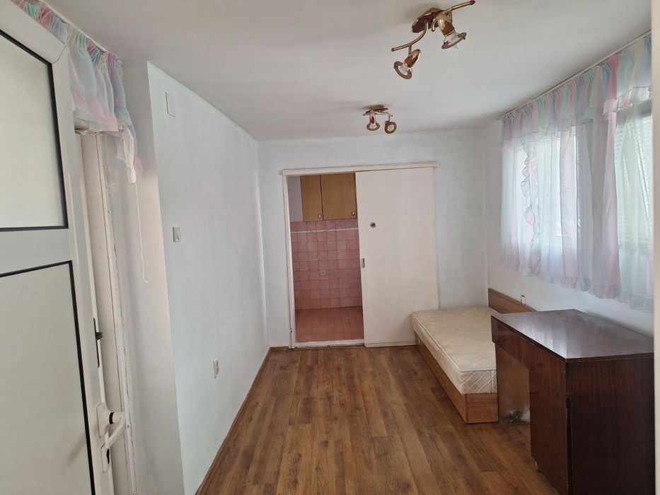 Дава се под наем  в Варна, Зимно кино Тракия - 21 кв.м за 193.8 € - Снимка #6