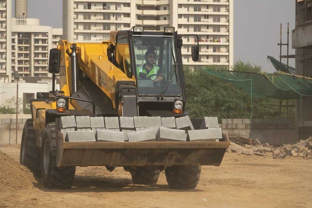 Телескопический погрузчик GEHL TX 408 рассрочка булиб тулашга