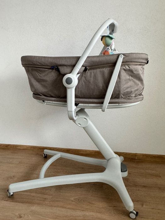 Chicco Baby Hug Pro 4в1 кош за новородено, столче за хранене, шезлонг.