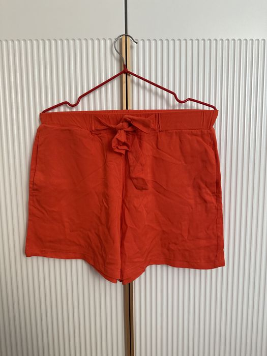 Продам шортики