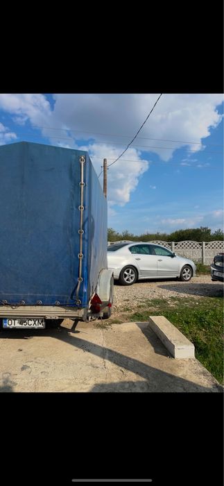 Remorcă cu prelată