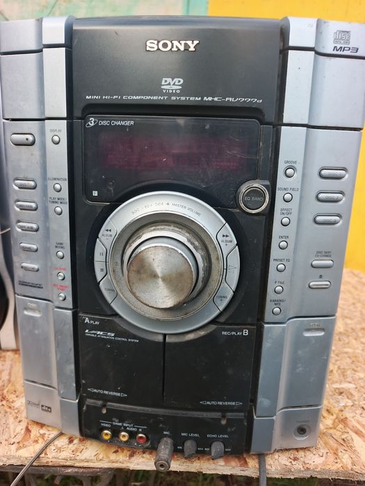 Музыкальный центр