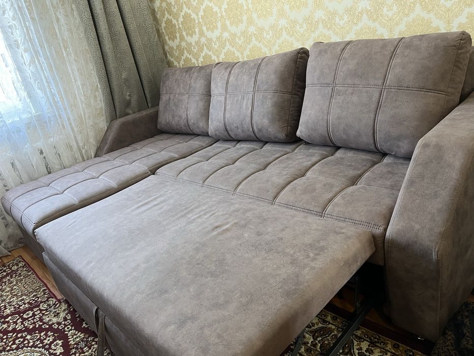 Диван угловой