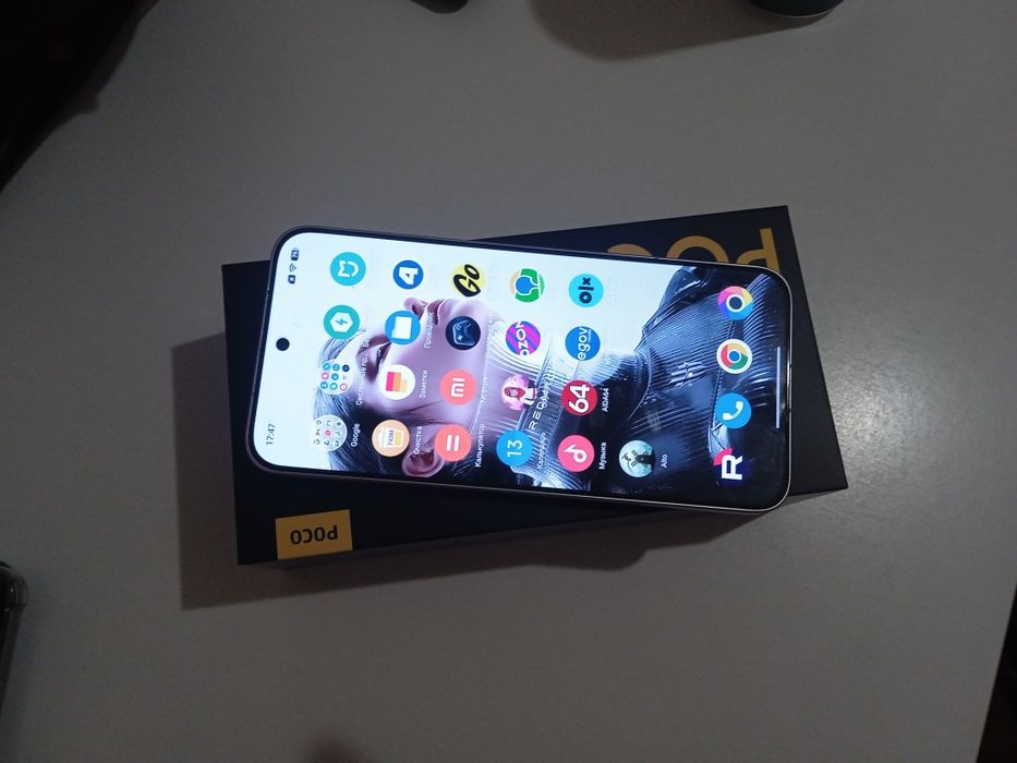 Продам poco f7 белый 512гб