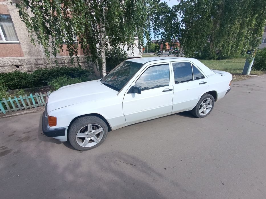 Мерседес 190 в отличном состоянии