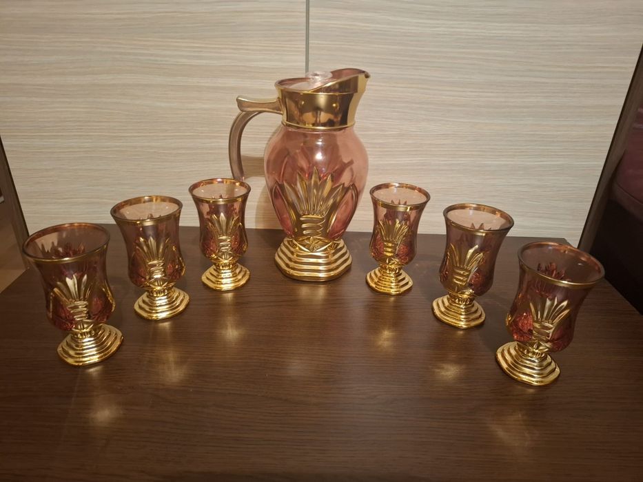 Set carafă și 6 pahare