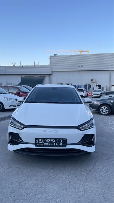 Byd E2.