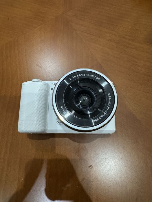 Фотоаппарат Sony ZV-E10