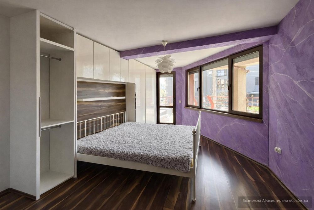 Тристаен апартамент за продажба в Центъра