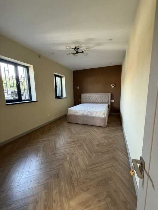 Сдаётся В Центральной лакации Яккасарайский район Ул. Ивлиева