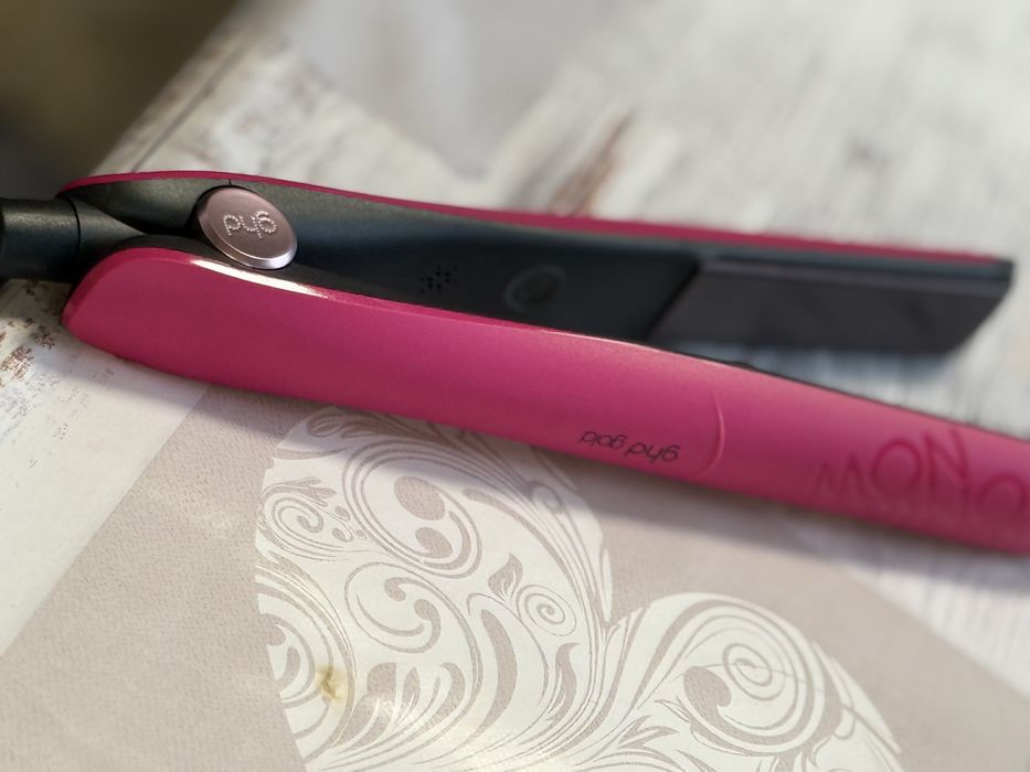 Placă de îndreptat părul ghd gold Ediție Limitată Pink – Nouă la cutie + Husă
