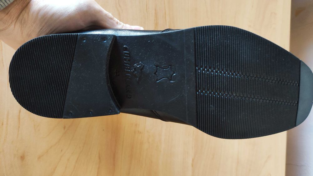 Мъжки  обувки  номер 44