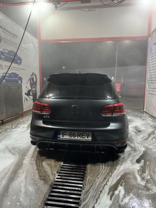 VW Golf 6 GTD DSG/BI-Xenon/Trapa/Dynaudio