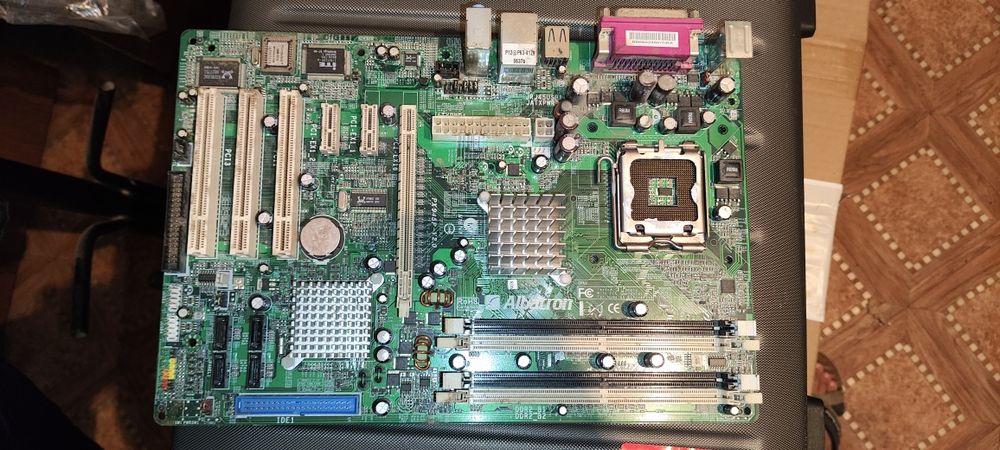 Комплектующие для компьютера (ПК)